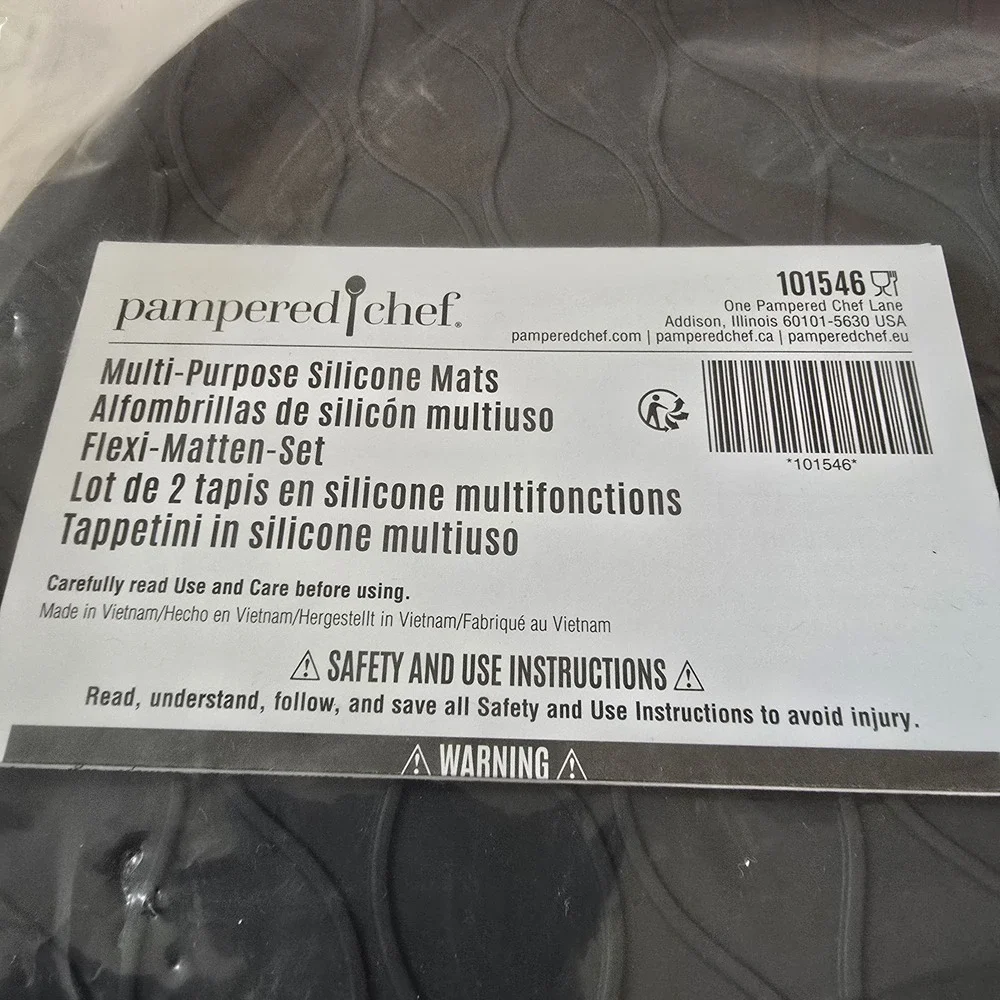 Pampered Chef 101546 Multi-Purpose Silicone Mats Set of 2 Gray Round Kitchen NEW